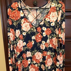 Floral criss cross boutique top